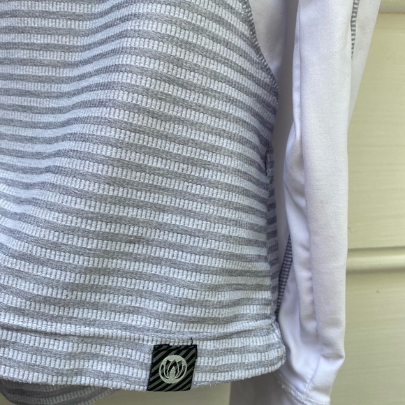Mondetta white gray athletic long sleeve top M - Picture 4 of 6